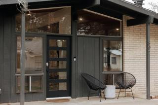 Schubert Haus - 2 BLKS to Main St Hot Tub & Pool - 8