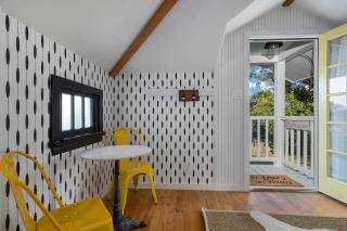 Stonewall Bungalow 4 - Sleeps 3 - Stonewall - 4
