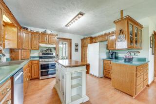 18 Mi to Table Rock Lake Pet-Friendly Ozark Home! - Omaha - 4