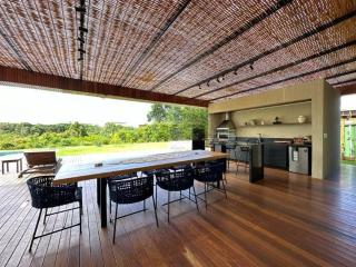 Casa Condomínio Praia Bella- Praia do Forte - 6 Suites - 2