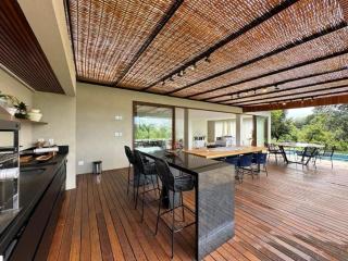 Casa Condomínio Praia Bella- Praia do Forte - 6 Suites - 3