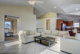 Barefoot Bungalow - Surf City - 3