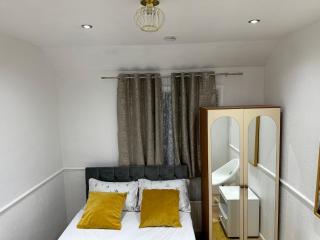 Double Room With Free WiFi Keedonwood Road - Bromley - 1