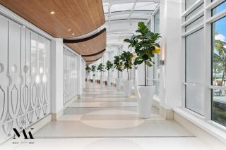 FontaineBleau Resort Balcony w Ocean + Bay View - Miami Beach - 1