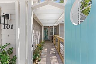 Patsy's Patios By The Sea - 101 Demere Oaks Circle - Demere Park - 5