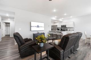 Golf Course OnSite, Pvt Hot Tub, Free Tickets, Gated Community, Near Silver Dollar City! - Branson West - 3