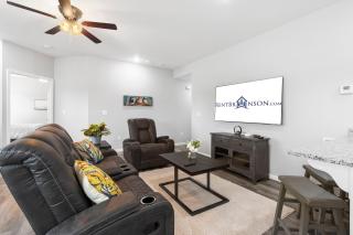 Golf Course OnSite, Pvt Hot Tub, Free Tickets, Gated Community, Near Silver Dollar City! - Branson West - 1