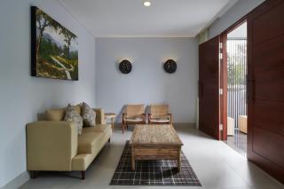 Atsuka Hill View Villa 8 bedrooms with a private heated swimming pool - Bandung - 7