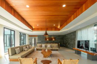 Atsuka Hill View Villa 8 bedrooms with a private heated swimming pool - Bandung - 4