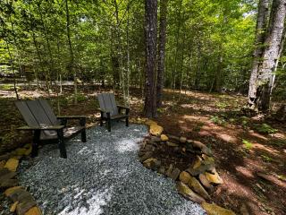 Lazy Bear 466 - A Cozy, Hidden Pisgah Retreat - Balsam Grove - 7