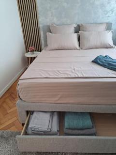 Rainbow Apartment - Bucarest - 1