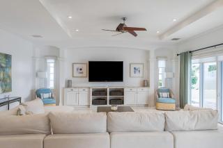Abundance and Prosperity Villa - Long Bay Hills - 8