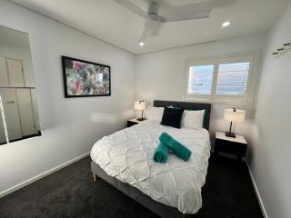 2BR Apt Gungahlin Square Luxe Super Central Wifi Wine Secure Parking - 8