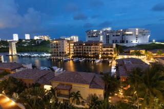 Designers Delight 3 BR w Pool Gym Tennis Courts - 6