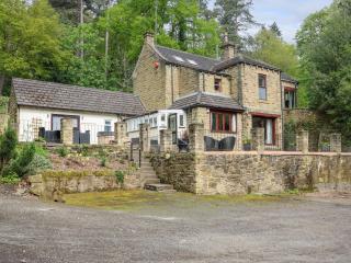 Highwood Lodge - Huddersfield - 9