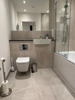 Deluxe 3 Bedrooms modern Flat in Stratford - Londra - 2