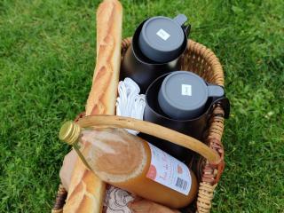 Roulotte bucolique en bois avec terrasse, Vallée de la Sarthe - FR-1-410-188 - 3