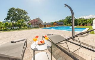 Pet Friendly Home In Kaniza Gospicka - Kaniža - 3