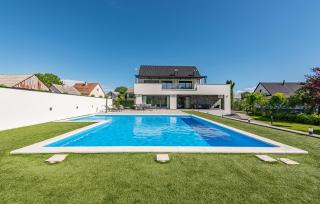 Pet Friendly Home In Kaniza Gospicka - Kaniža - 1