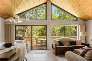 Among the Pines, BBQ & 2 Patios, Incredible View - Lake Arrowhead - 4