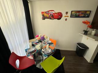 Mario, Harry Potter, Disney & not themed Loft Universal Studios 10min loft apartment - Los Angeles - 6