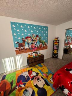 Mario, Harry Potter, Disney & not themed Loft Universal Studios 10min loft apartment - Los Angeles - 2