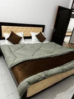 Hotel Krishna cottage - Ayodhya - 0