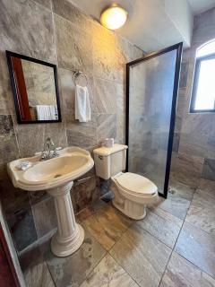 Hostal las Quintas - 2