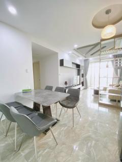 Căn Hộ 1 phòng Sang Trọng , Hiện Đại Sunrise City - JennyHomes - Ho Chi Minh City - 3