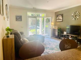 Amazing and Breathtaking One Bedroom Downtown apt - 9