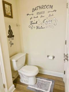 Amazing and Breathtaking One Bedroom Downtown apt - 7