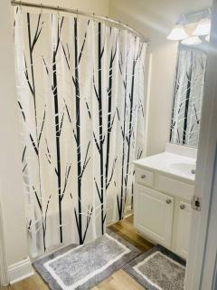 Amazing and Breathtaking One Bedroom Downtown apt - 5