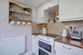 April Cottage by Winterton Cottages - Winterton-on-Sea - 2