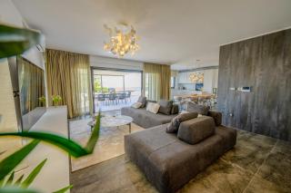 Penthouse apartment ReNikS - Murter - 1