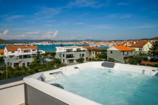 Penthouse apartment ReNikS - Murter - 8