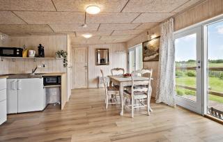 Lovely Home In Ugerløse With Kitchen - 7