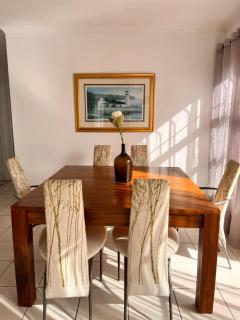3 Bedroom Family Home with Pool - Cape Town - 7