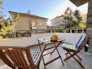 2BDRM Peaceful Escape with Free Parking - Veliko Tŭrnovo - 4