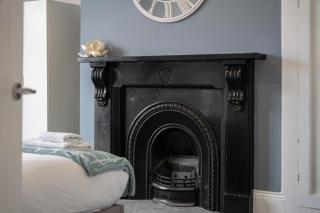 NEW! Stunning 4 Bedroom Home in South Shields by Stay With Us, Perfect for Families & Contractors!, FREE Parking! - Westoe - 4