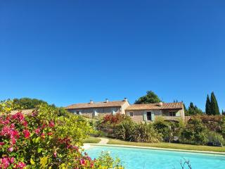MAS DES FIGUES - Mas XVIIIe - ouvert 01 mai au 30 septembre 2025 - Piscine très calme - Alpilles Saint Rémy de Provence - cuisine faite maison brunch méditerranéen - certifié Biologique FRBio10 potager huile d'olive bio roseraie Biodiversité Agritourisme - Saint-Rémy-de-Provence - 4