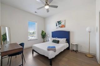 Modern Nulu 2BR CozySuites 06 - Louisville - 1
