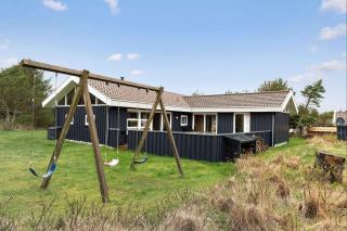 Lovely Cottage Close To The Beach - 9