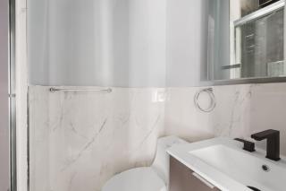 Blueground Midtown W elev nr Times Sq park NYC-1492 - 1