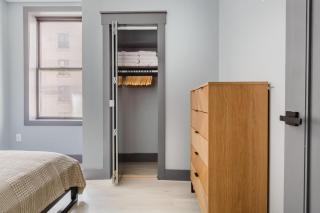 Blueground Midtown W elev nr Times Sq park NYC-1492 - New York - 2