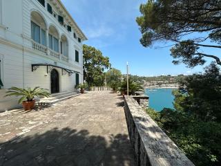 Villa Doria 10 Pax by VILLASRETREATS - 3