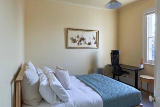 King William Terrace - Classic Fitzroy Style - 8