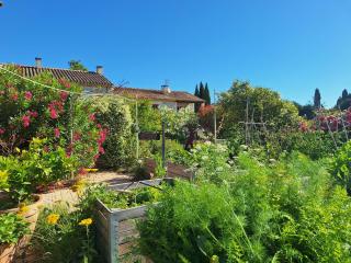 Alpilles Cottage Philippe's Farm gite 4 p , piscine- Maison 55m2 - 2 chambres - calme - jardin botanique - Saint Rémy de Provence - Parc Naturel Régional des Alpilles - proche Baux de Provence - - Saint-Rémy-de-Provence - 6