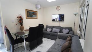 59A Comfortable 3 Bedroom Home, Sleeps 6 By Easy 2 Manage - Cranford - 9