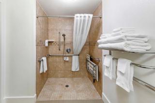 Comfort Suites - Tulare - 3