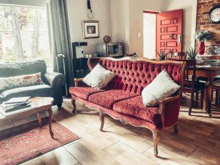 59 On True North Guest Rooms - 3